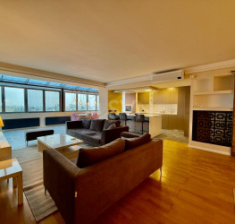 Apartament, 3 rooms with underground parking included Bucuresti/Sisesti