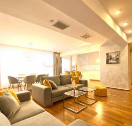 Apartament, 3 rooms with underground parking included Bucuresti/Herastrau