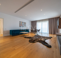 Apartament, 3 rooms with underground parking included Bucuresti/Herastrau