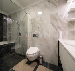 Apartament, 3 rooms with underground parking included Bucuresti/Herastrau