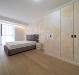 Apartament, 3 rooms with underground parking included Bucuresti/Herastrau