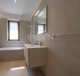 Apartament, 3 rooms with underground parking included Bucuresti/Herastrau
