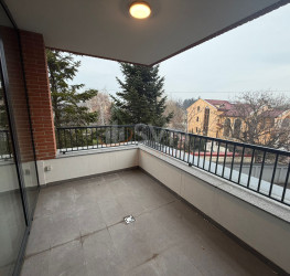 Apartament, 3 rooms with underground parking included Bucuresti/Iancu Nicolae