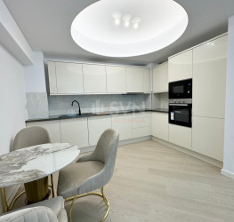 Apartament, 3 rooms with underground parking included Bucuresti/Pipera