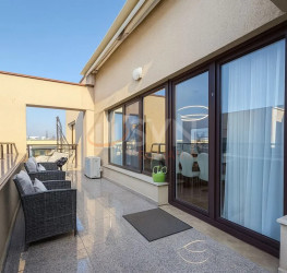 Apartament, 3 rooms with underground parking included Bucuresti/Herastrau