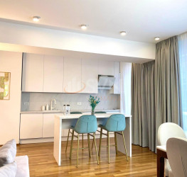 Apartament, 3 rooms with underground parking included Bucuresti/Herastrau