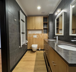 Apartament, 3 rooms with underground parking included Bucuresti/Lacul Tei