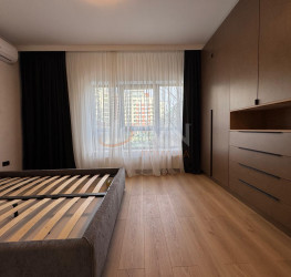 Apartament, 3 rooms with underground parking included Bucuresti/Lacul Tei