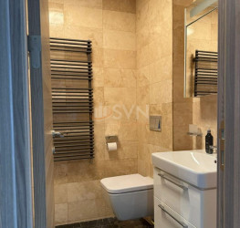 Apartament, 3 rooms with underground parking included Bucuresti/Victoriei