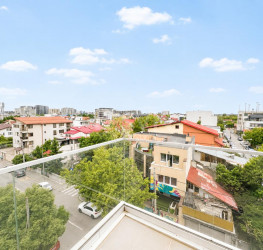 Apartament, 3 rooms with underground parking included Bucuresti/Aviatiei