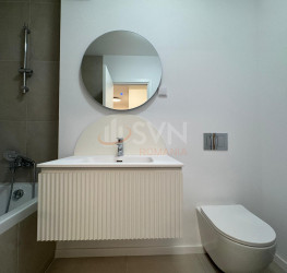 Apartament, 3 rooms with underground parking included Bucuresti/Domenii