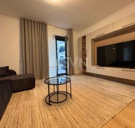 Apartament, 3 rooms with underground parking included Bucuresti/Domenii