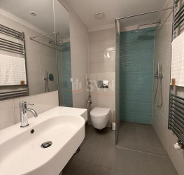 Apartament, 3 rooms with underground parking included Bucuresti/Nordului