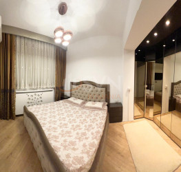Apartament, 3 rooms with underground parking included Bucuresti/Pipera