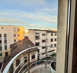 Apartament, 3 rooms with underground parking included Bucuresti/Polona