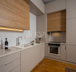 Apartament, 3 rooms with underground parking included Bucuresti/Eminescu