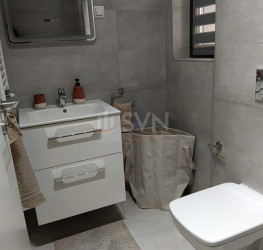 Apartament, 3 rooms with underground parking included Bucuresti/Straulesti