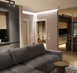 Apartament, 3 rooms with underground parking included Bucuresti/Straulesti