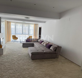 Apartament, 3 rooms with underground parking included Bucuresti/Herastrau