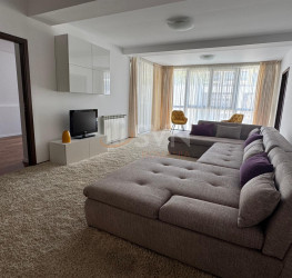 Apartament, 3 rooms with underground parking included Bucuresti/Herastrau