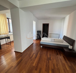 Apartament, 3 rooms with underground parking included Bucuresti/Herastrau