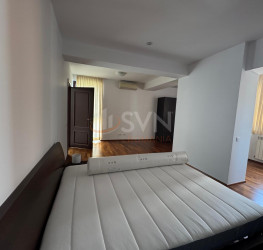 Apartament, 3 rooms with underground parking included Bucuresti/Herastrau
