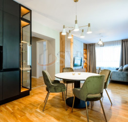 Apartament, 3 rooms with underground parking included Bucuresti/Domenii