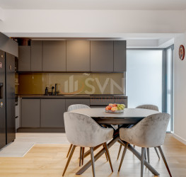 Apartament, 3 rooms with underground parking included Bucuresti/Straulesti