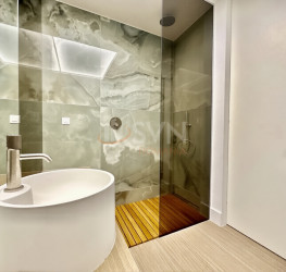 Apartament, 3 rooms with underground parking included Bucuresti/Iancu Nicolae