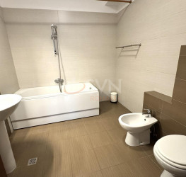 Apartament, 3 rooms with underground parking included Bucuresti/Baneasa