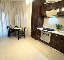 Apartament, 3 rooms with underground parking included Bucuresti/Baneasa