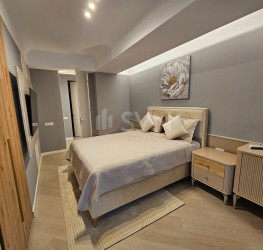 Apartament, 3 rooms with underground parking included Bucuresti/Pipera