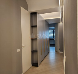 Apartament, 3 rooms with underground parking included Bucuresti/Pipera