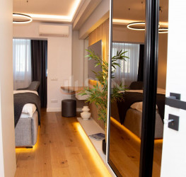 Apartament, 3 rooms with underground parking included Bucuresti/P-ta Unirii