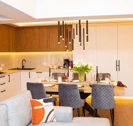 Apartament, 3 rooms with underground parking included Bucuresti/P-ta Unirii