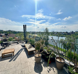 Apartament, 3 rooms with underground parking included Bucuresti/Lacul Tei