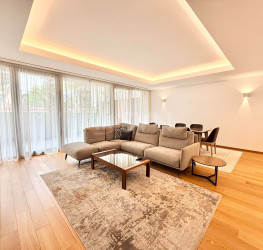 Apartament, 3 rooms with underground parking included Bucuresti/Primaverii