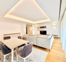 Apartament, 3 rooms with underground parking included Bucuresti/Primaverii