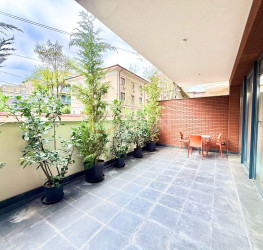 Apartament, 3 rooms with underground parking included Bucuresti/Primaverii