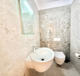 Apartament, 3 rooms with underground parking included Bucuresti/Primaverii