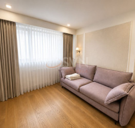 Apartament, 3 rooms with underground parking included Bucuresti/Herastrau