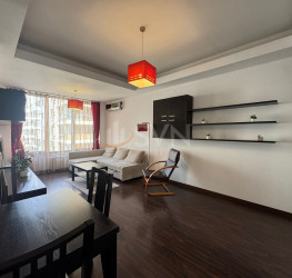 Apartament, 3 rooms with underground parking included Bucuresti/Herastrau