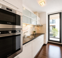 Apartament, 3 rooms with underground parking included Bucuresti/Herastrau