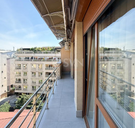 Apartament, 3 rooms with underground parking included Bucuresti/Herastrau