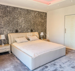 Apartament, 3 rooms with underground parking included Bucuresti/Herastrau