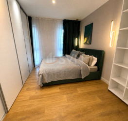 Apartament, 3 rooms with underground parking included Bucuresti/Pipera