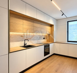 Apartament, 3 rooms with underground parking included Bucuresti/Herastrau