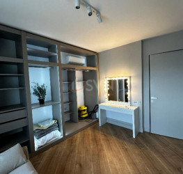 Apartament, 3 rooms with underground parking included Bucuresti/Pipera