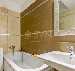 Apartament, 3 rooms with underground parking included Bucuresti/P-ta Victoriei