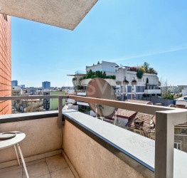 Apartament, 3 rooms with underground parking included Bucuresti/P-ta Victoriei